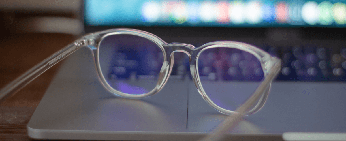 ¿Qué son las gafas con filtro azul?