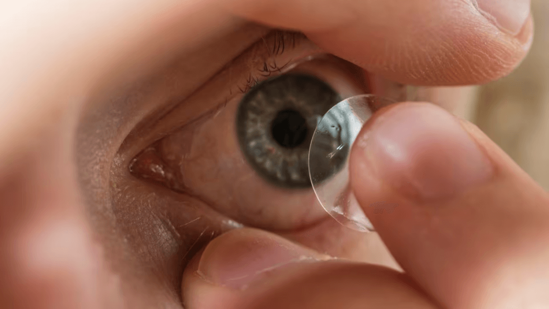 Poner y quitar las lentes de contacto